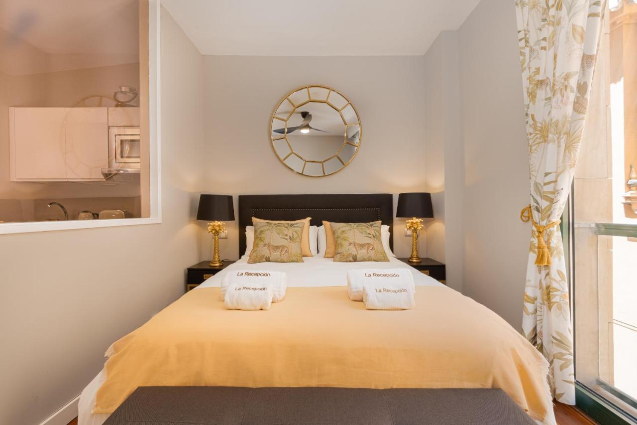 C31 Deluxe Apartment Into Cathedral Square มาลากา ภายนอก รูปภาพ