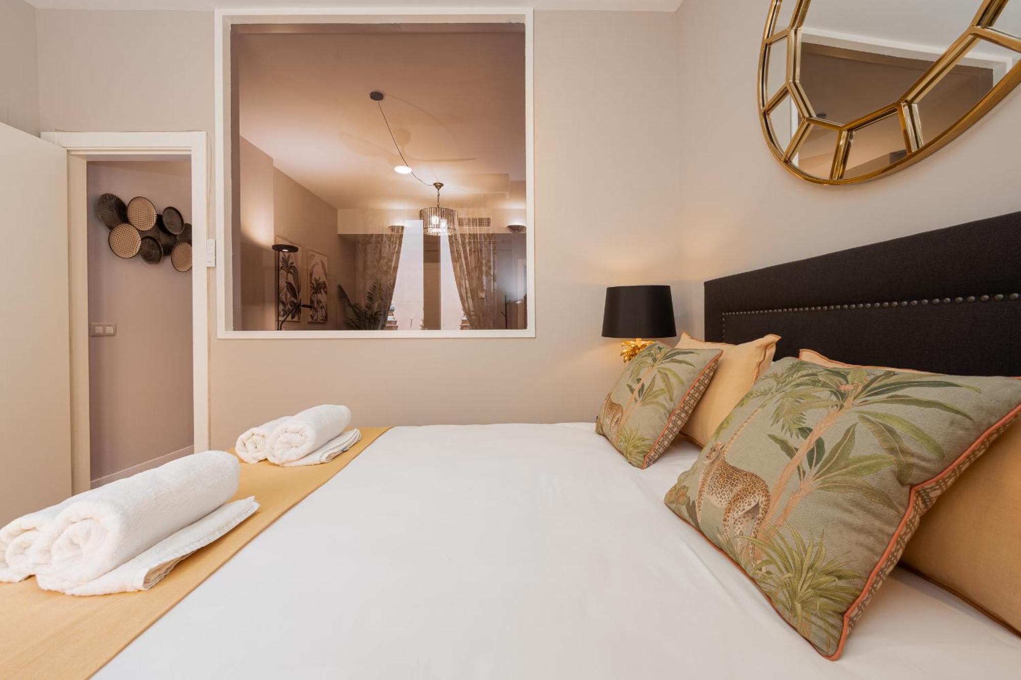 C31 Deluxe Apartment Into Cathedral Square มาลากา ภายนอก รูปภาพ